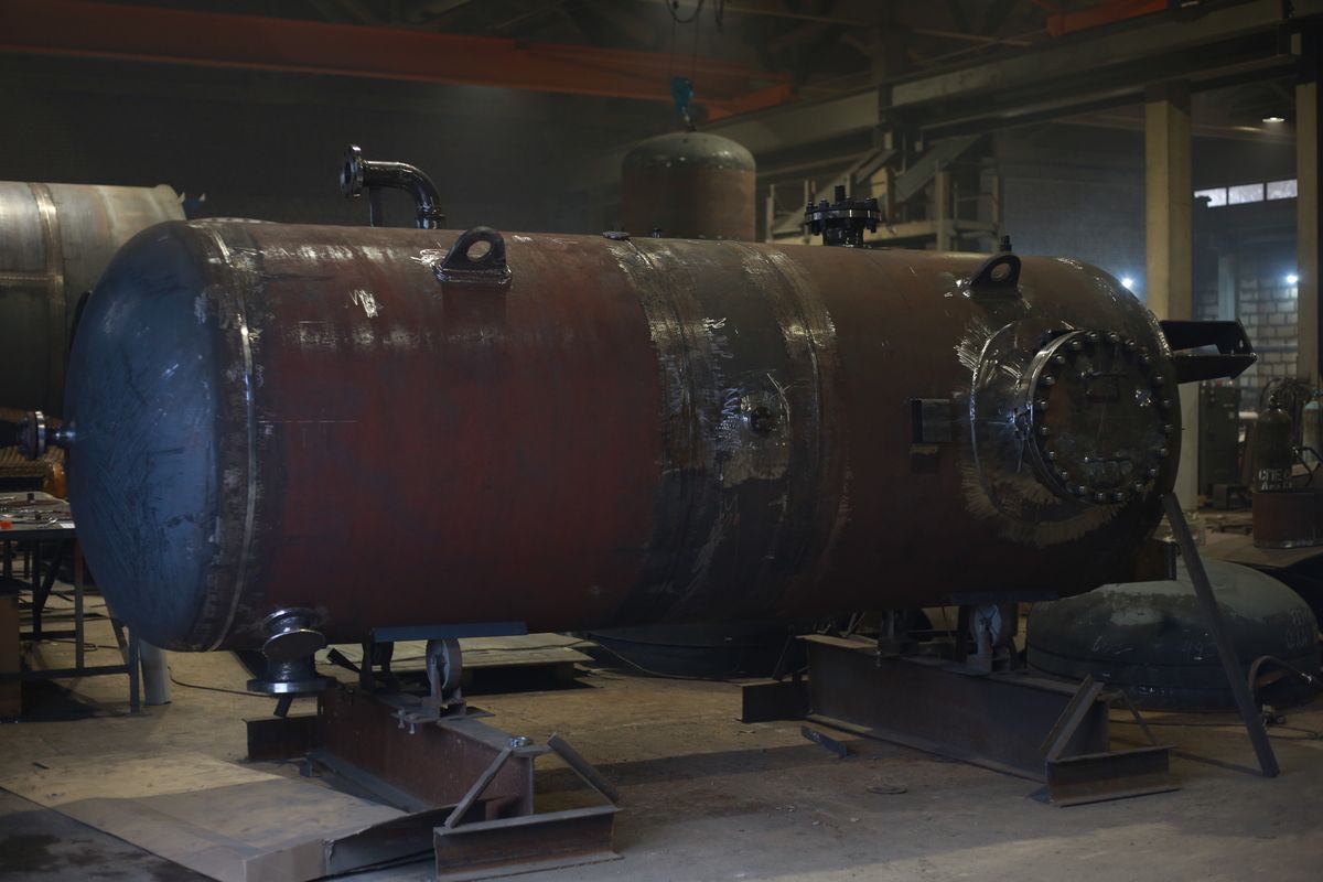 Поставка воздухосборника В-6,3-2,7-1400